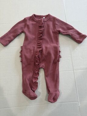 Bella Berry organic waffle knit Ruffled footie
